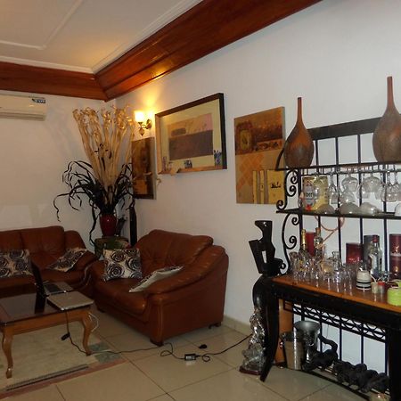Toundalia Residence Yaounde Bagian luar foto