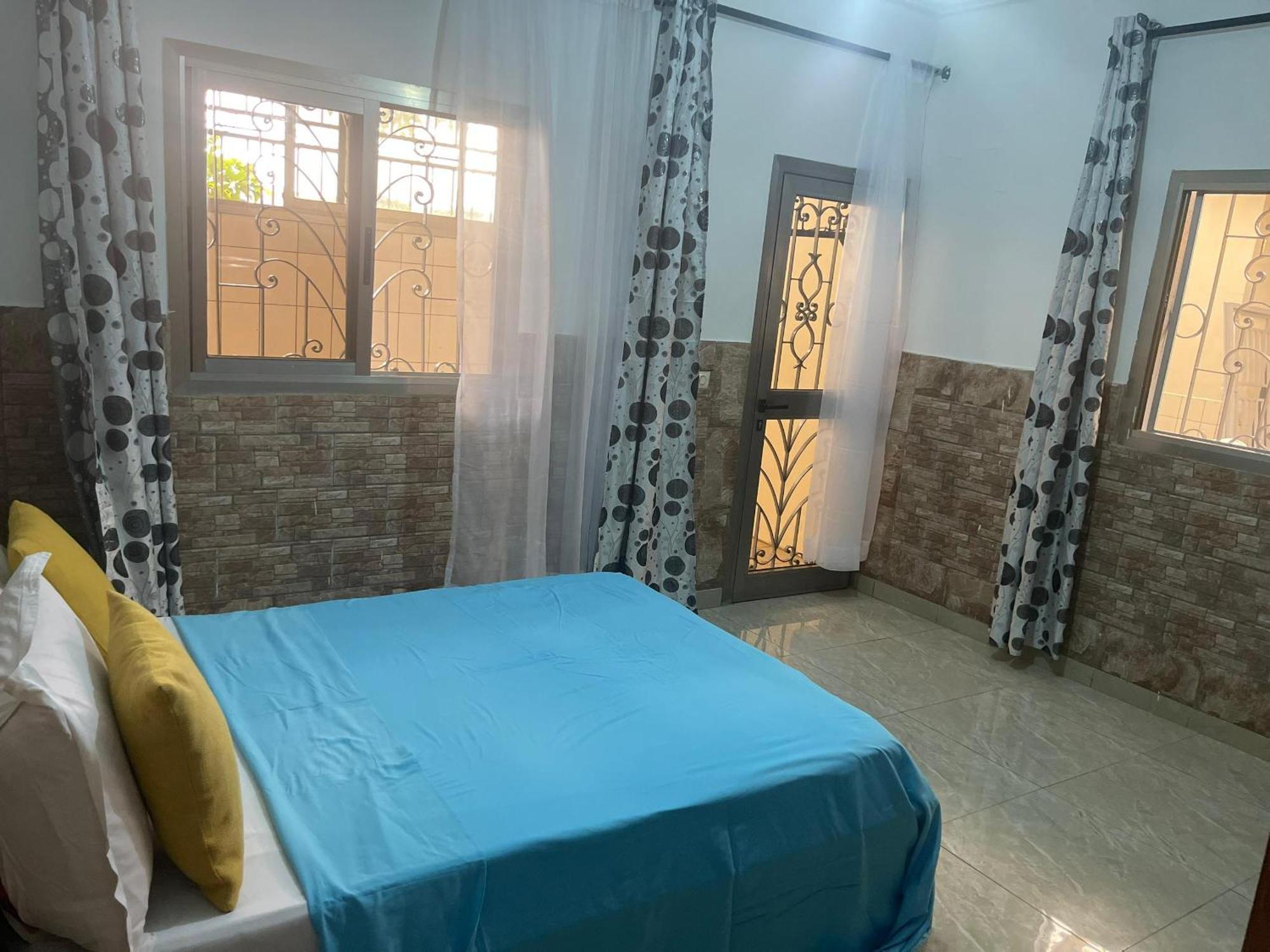 Toundalia Residence Yaounde Bagian luar foto