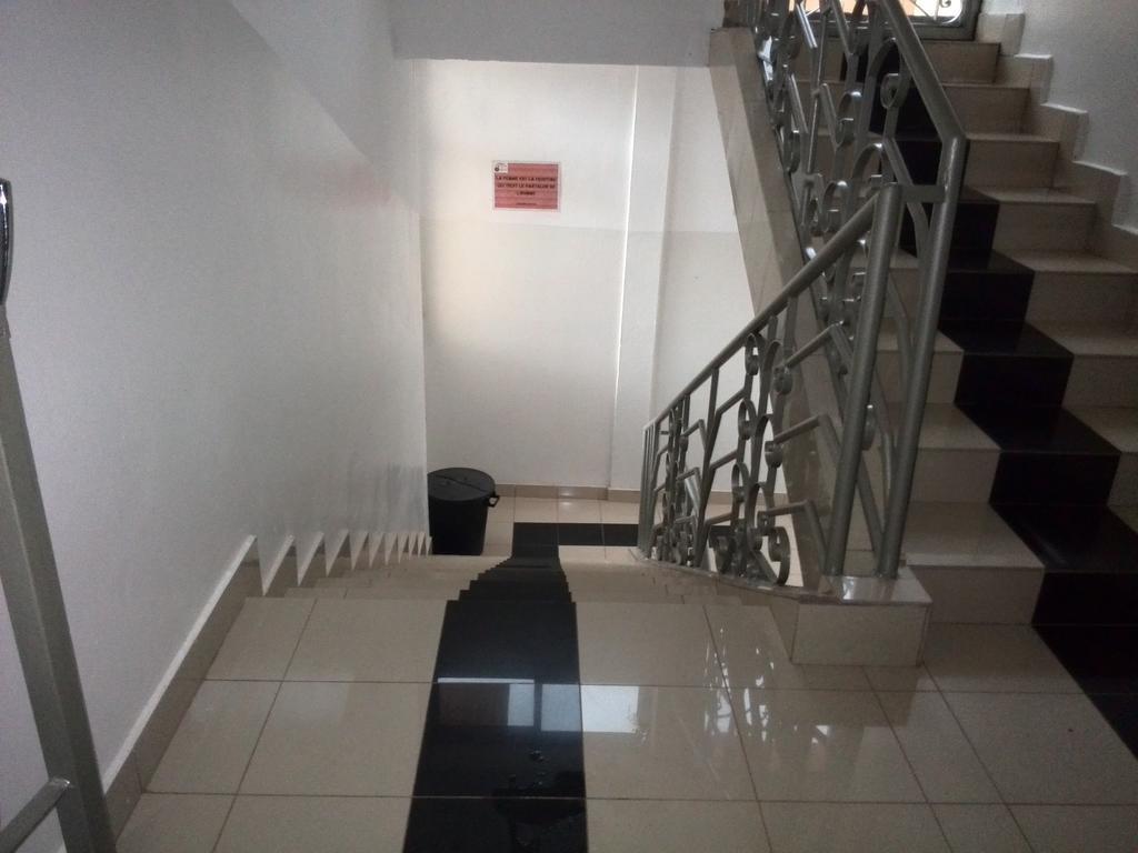 Toundalia Residence Yaounde Bagian luar foto