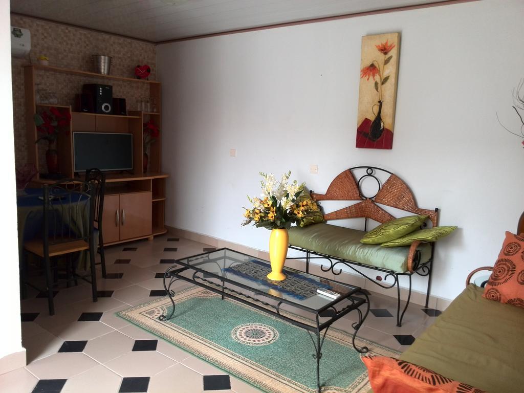 Toundalia Residence Yaounde Bagian luar foto