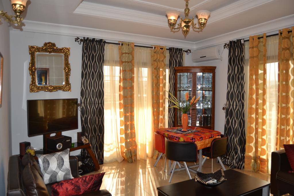 Toundalia Residence Yaounde Bagian luar foto