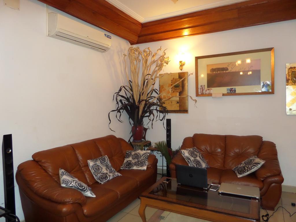 Toundalia Residence Yaounde Bagian luar foto