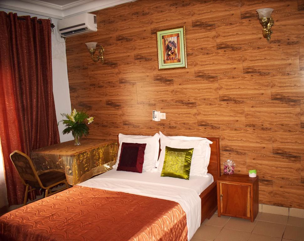 Toundalia Residence Yaounde Ruang foto
