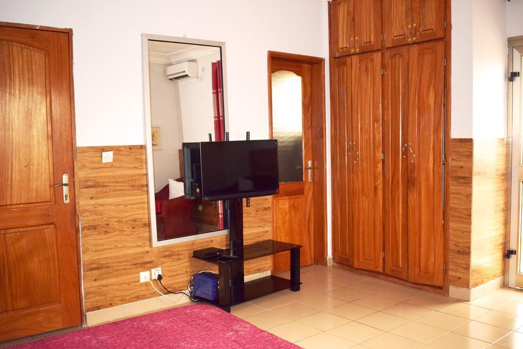 Toundalia Residence Yaounde Ruang foto