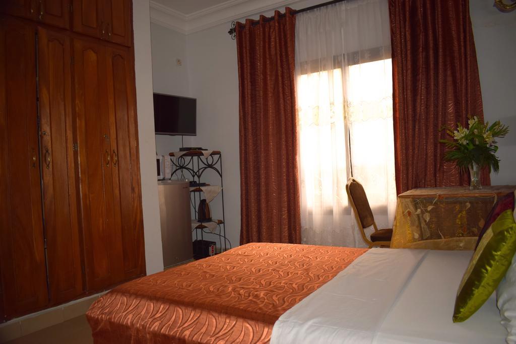 Toundalia Residence Yaounde Ruang foto