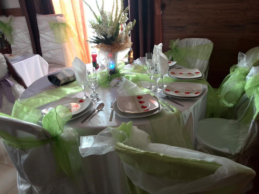 Toundalia Residence Yaounde Bagian luar foto