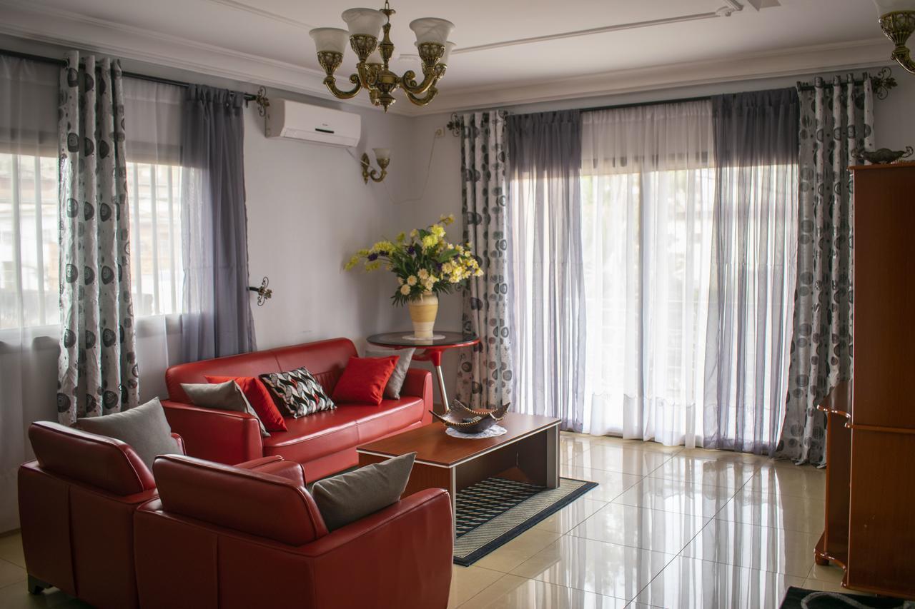 Toundalia Residence Yaounde Bagian luar foto