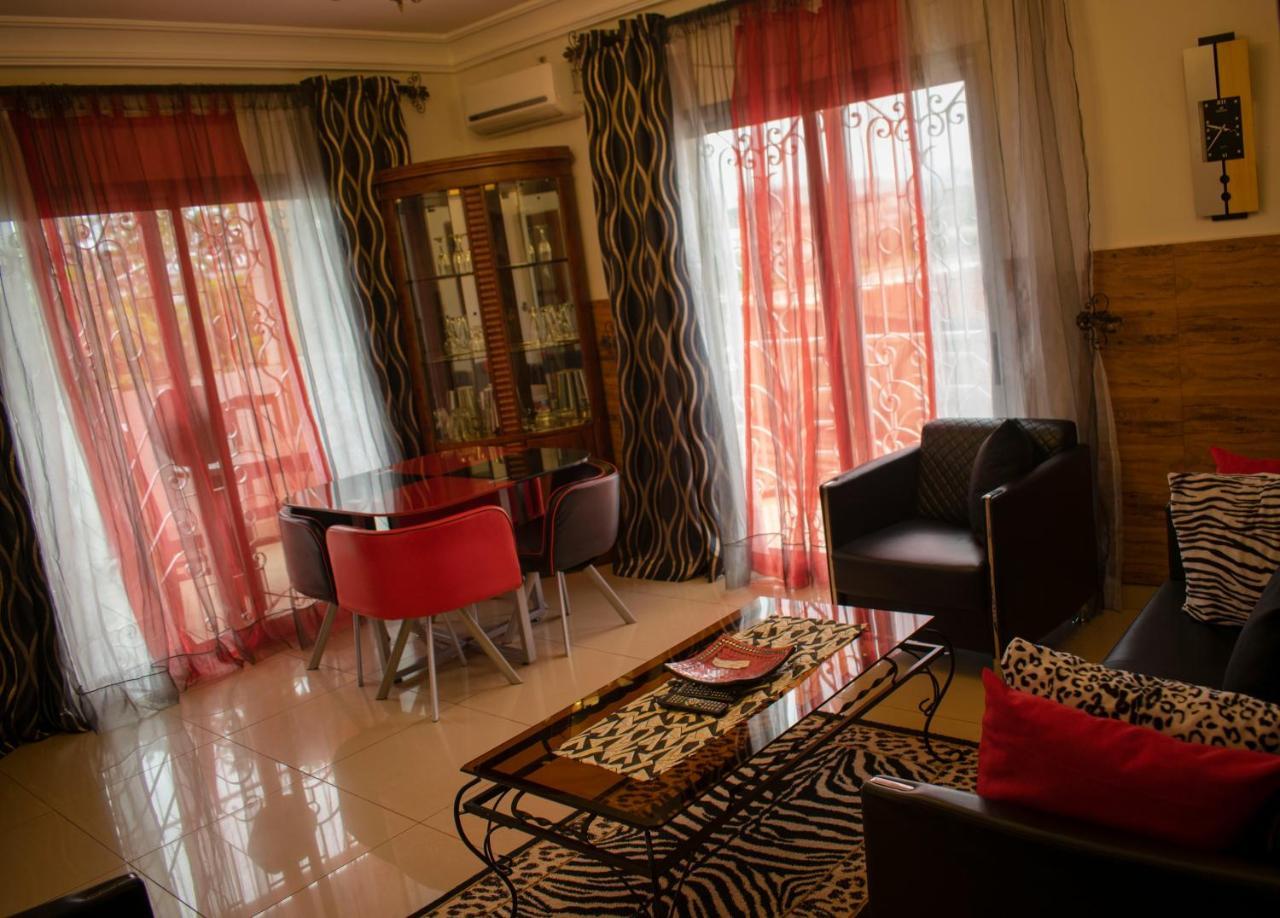 Toundalia Residence Yaounde Bagian luar foto